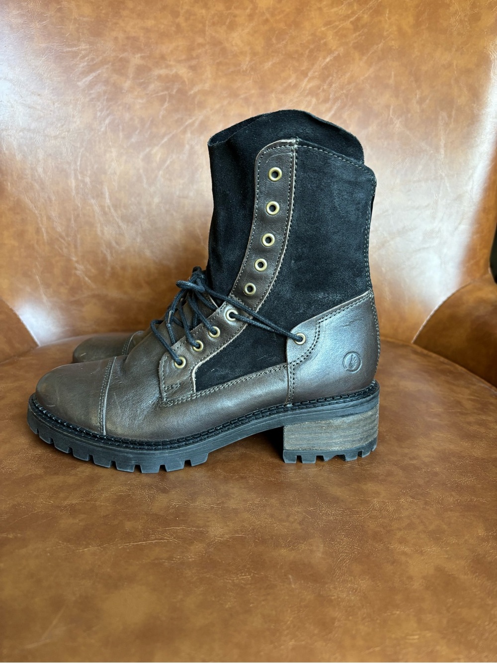 Casta Women's Brown Leather Black Suede Combat Boots Lace-Up Moto Size EU 37 - Picture 4 of 9